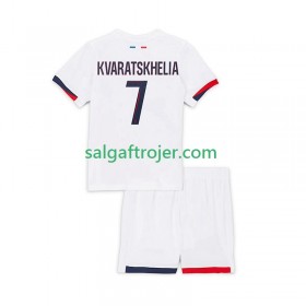 Paris Saint-Germain PSG Khvicha Kvaratskhelia 7 Fodboldtrøjer Børn Udebanesæt 2025/26 Kort ærmer